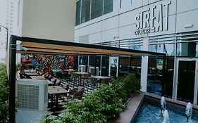 دبل تري باي هيلتون الفجيرة سيتي